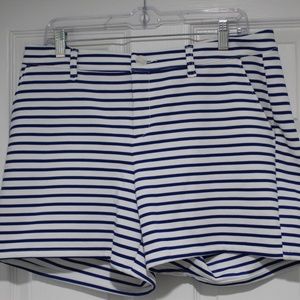 Liz Claiborne Mid Rise Chino Short